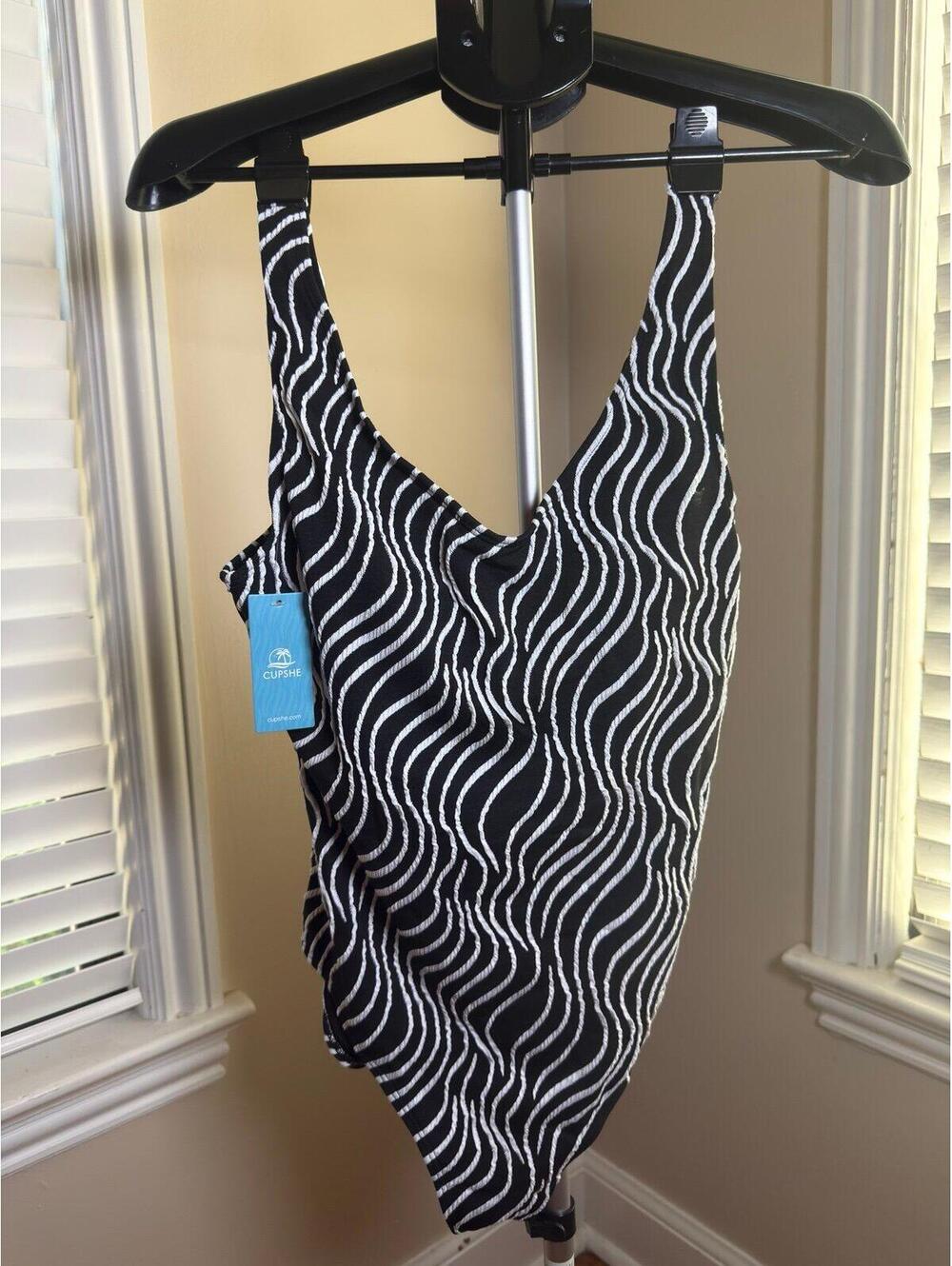 Cupshe Women’s One Piece Swimsuit Black White Zebra Print Textured Swimwear NWT‎